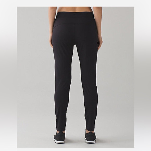 Lululemon Dropt Workout Pants in Black Size 2 - Picture 4 of 11